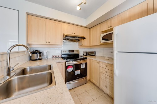 3-7179 18Th Avenue, Burnaby, BC 