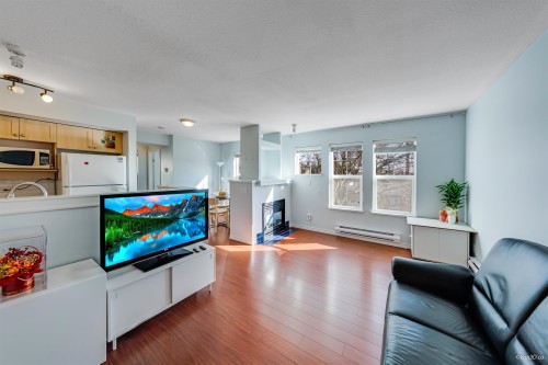 3-7179 18Th Avenue, Burnaby, BC 