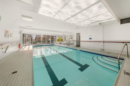 212-2800 Chesterfield Avenue, North Vancouver, BC 