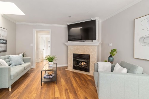 401-1281 Parkgate Avenue, North Vancouver, BC 