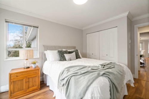 401-1281 Parkgate Avenue, North Vancouver, BC 