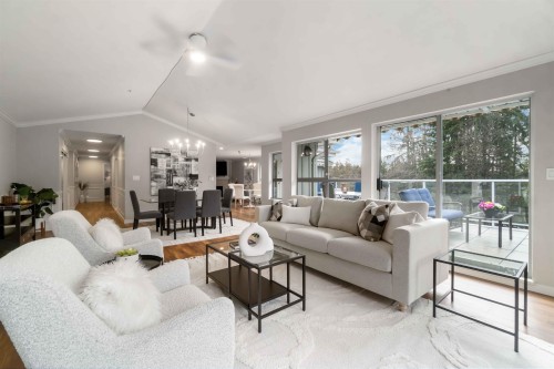 401-1281 Parkgate Avenue, North Vancouver, BC 