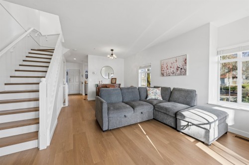 1-8581 Jellicoe Street, Vancouver, BC 