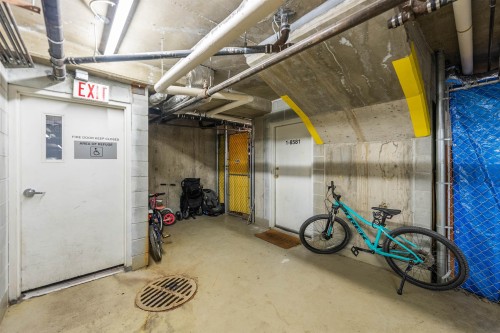 1-8581 Jellicoe Street, Vancouver, BC 