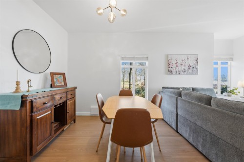 1-8581 Jellicoe Street, Vancouver, BC 