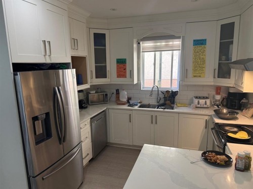 2681 41St Street E, Vancouver, BC 