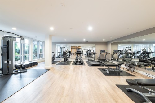 607-7588 16Th Street, Burnaby, BC 