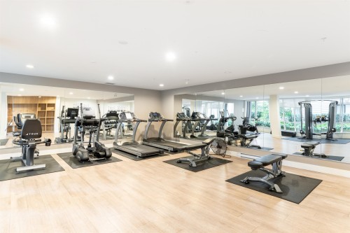 607-7588 16Th Street, Burnaby, BC 