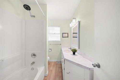 8431 Rosebank Crescent, Richmond, BC 