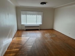 2-3640 4th Avenue W Vancouver, BC V6R 1P1