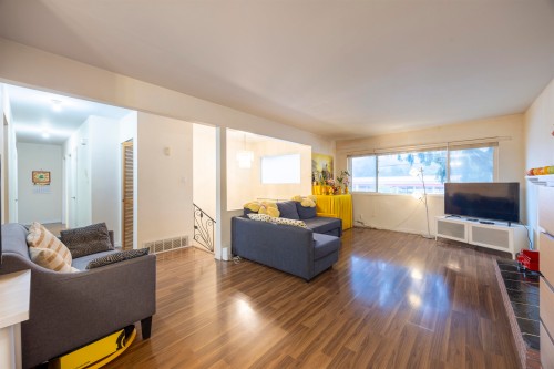 675 Duncan Avenue, Burnaby, BC 