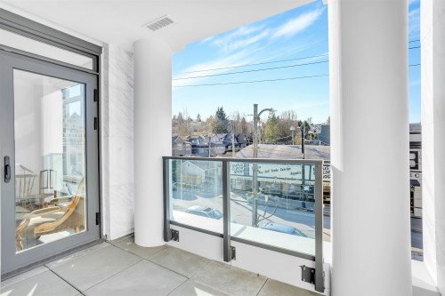 307-3668 10Th Avenue W, Vancouver, BC 