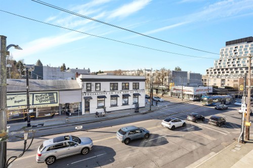 307-3668 10Th Avenue W, Vancouver, BC 