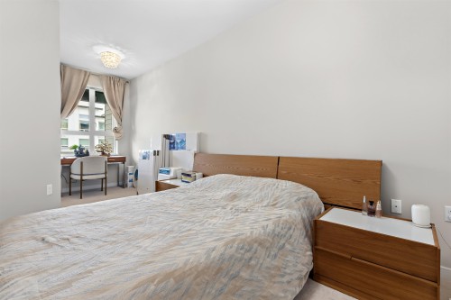 422-9213 Odlin Road, Richmond, BC 