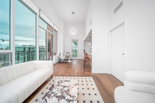 1903-8833 Hazelbridge Way, Richmond, BC 