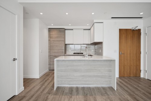 601-660 Quayside Drive, New Westminster, BC 