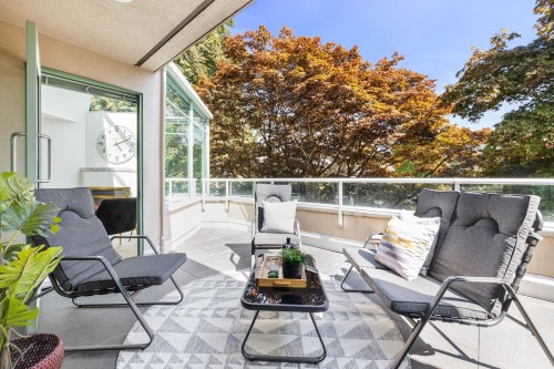 205-565 17Th Street, West Vancouver, BC 