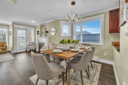 302-152 12th Street E North Vancouver, BC V7L 2J4