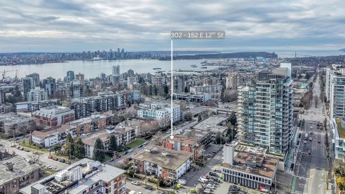 302-152 12Th Street E, North Vancouver, BC 