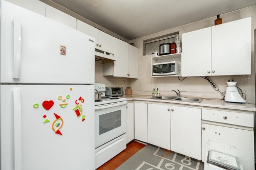 726 56Th Avenue E, Vancouver, BC 