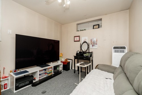 726 56Th Avenue E, Vancouver, BC 