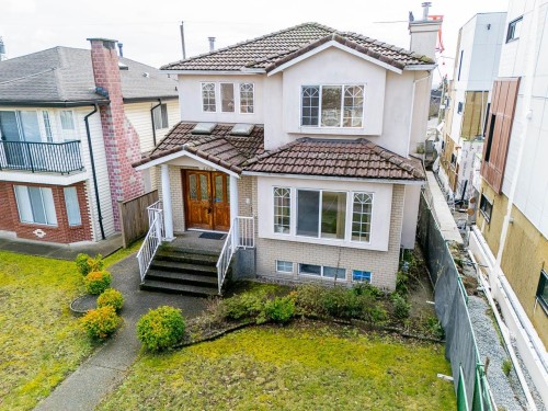 726 56Th Avenue E, Vancouver, BC 