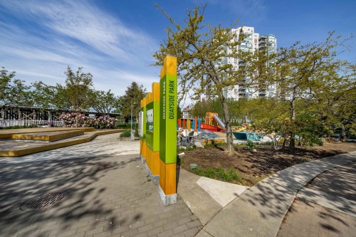 1007-10 Laguna Court, New Westminster, BC 