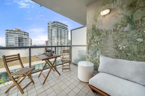 1006-160 13Th Street E, North Vancouver, BC 