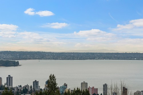 63-2212 Folkestone Way, West Vancouver, BC 