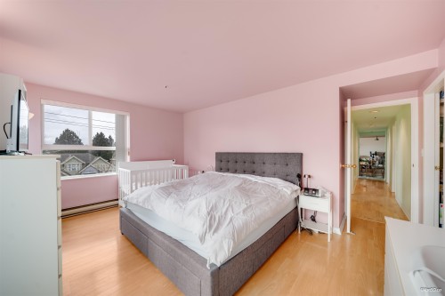 301-7700 Gilbert Road, Richmond, BC 