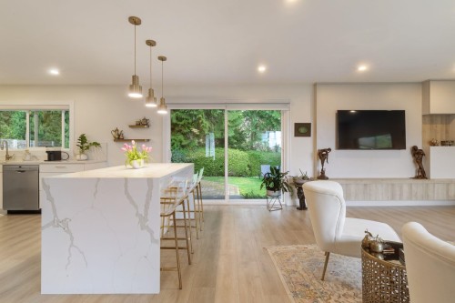 3950 Trenton Place  North Vancouver, BC V7R 3G5