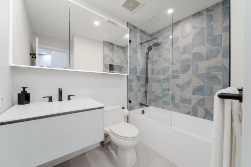 212-1924 Comox Street, Vancouver, BC 