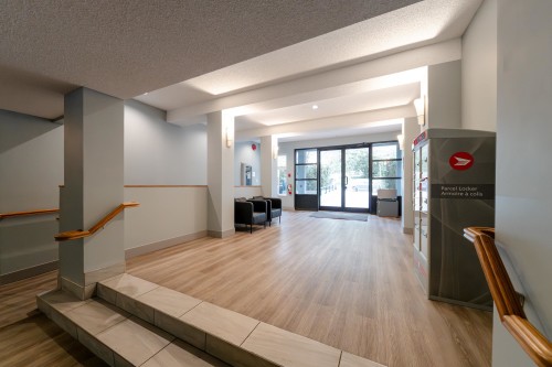 212-1924 Comox Street, Vancouver, BC 