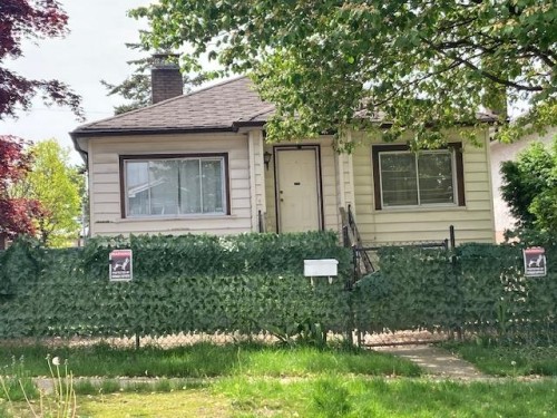 2728 7Th Avenue E, Vancouver, BC 