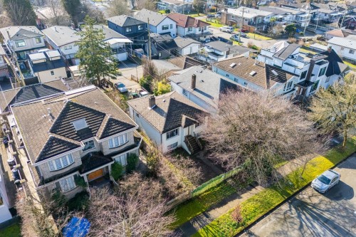 2728 7Th Avenue E, Vancouver, BC 