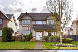2473 Nile Gate  Port Coquitlam, BC V3B 8B3