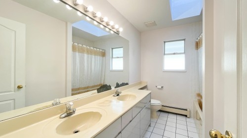 4220 Hall Place, Richmond, BC 