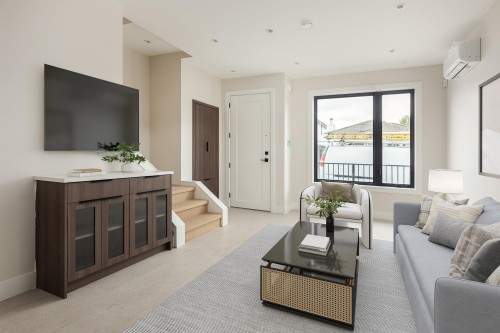 4413 Oxford Street, Burnaby, BC 