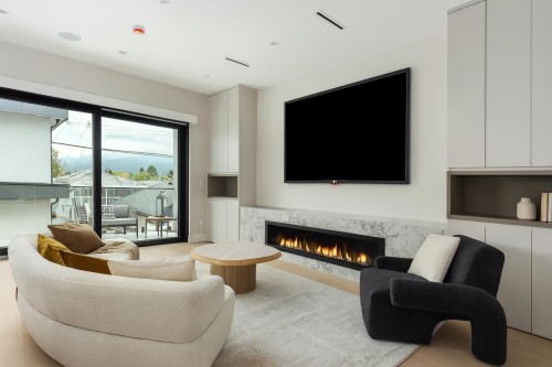 4413 Oxford Street, Burnaby, BC 