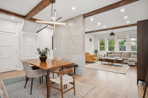 933 Mclean Drive, Vancouver, BC 