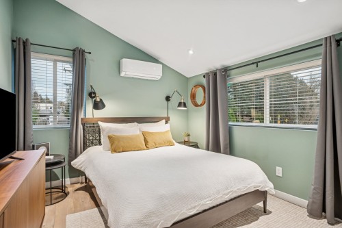 933 Mclean Drive, Vancouver, BC 