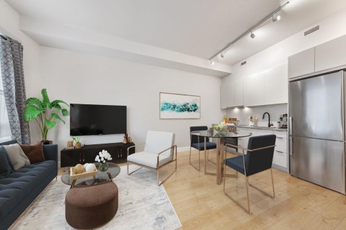 2-533 3Rd Street E, North Vancouver, BC 