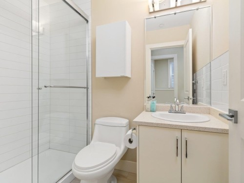 102-4577 Slocan Street, Vancouver, BC 