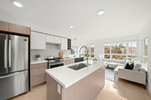 3-365 16Th Avenue E, Vancouver, BC 