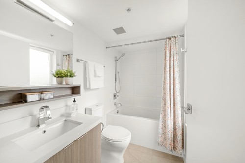 3-365 16Th Avenue E, Vancouver, BC 