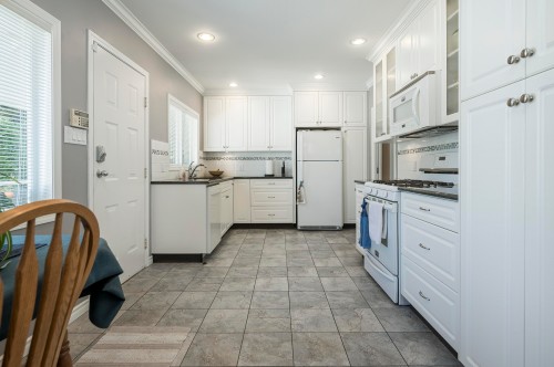 541 Cochrane Avenue, Coquitlam, BC 