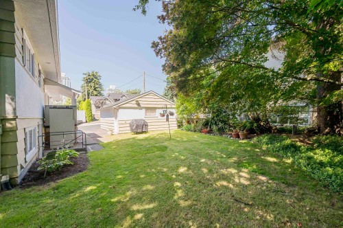 541 Cochrane Avenue, Coquitlam, BC 