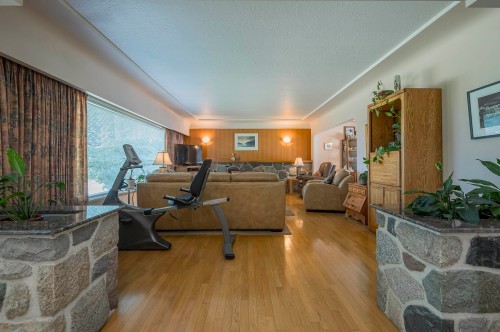 541 Cochrane Avenue, Coquitlam, BC 