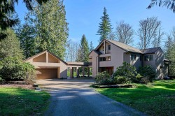 10040 Rolley Crescent  Maple Ridge, BC V2W 1J9
