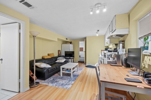 3579 18Th Avenue W, Vancouver, BC 